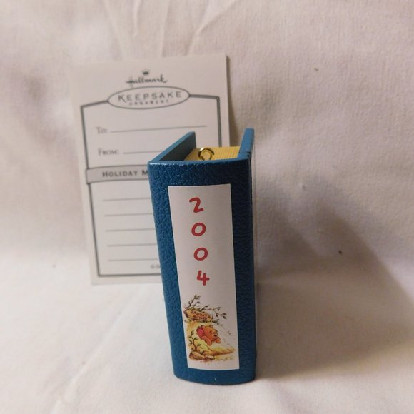 Hallmark Winnie The Pooh A sticky Situation Ornament Collector's Series 2004 - Picture 9 of 9